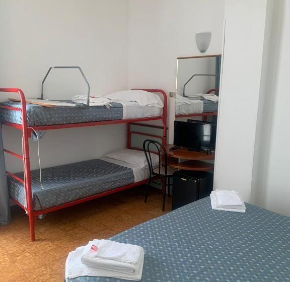 4인용 스탠다드 룸, Capri