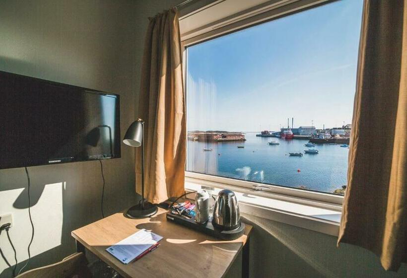 Deluxe room with river view, Søma Aasiaat