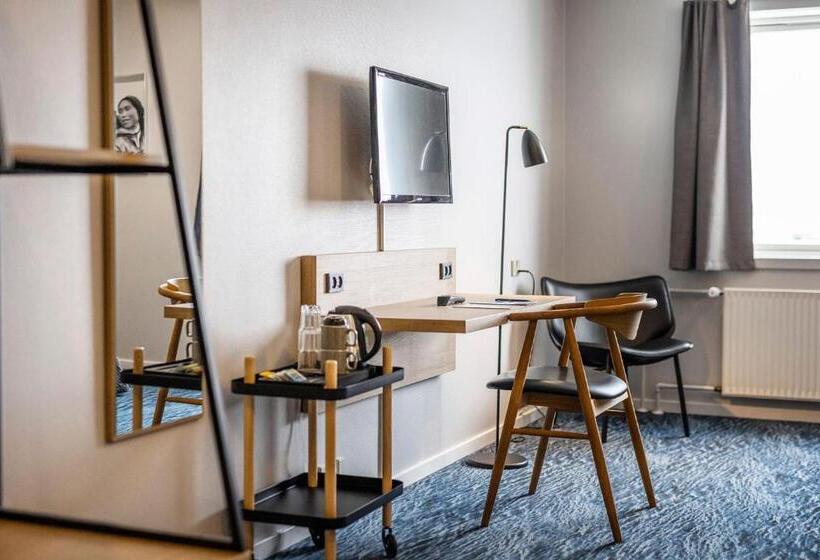 اتاق استاندارد با چشمانداز دریا, Søma Aasiaat