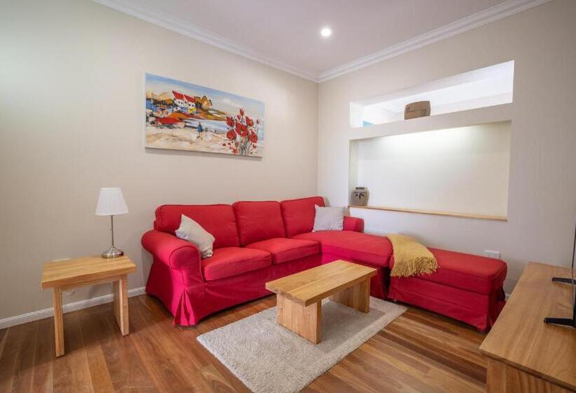 דירת חדר נוף לבריכה, Kernow Minimum Age 18