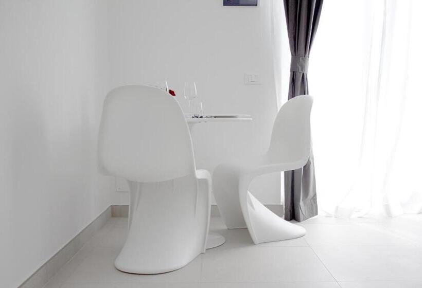 آپارتمان سوپریور 1 خوابه, Le Village Sarzana