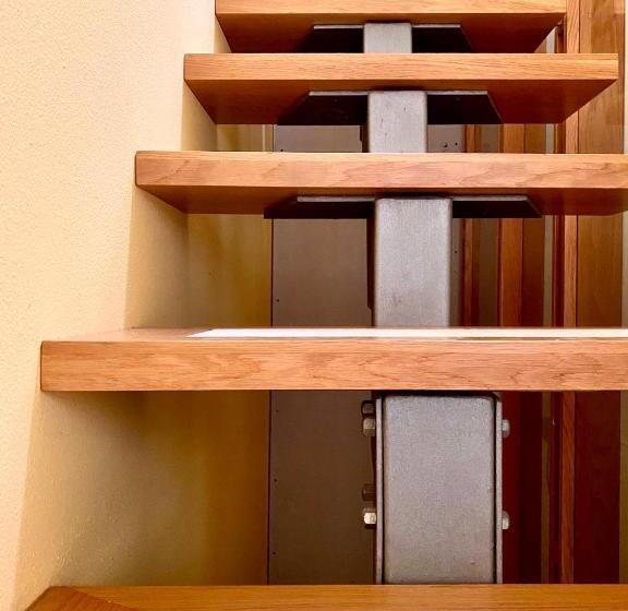 سوییت اجرایی, Le Village Sarzana