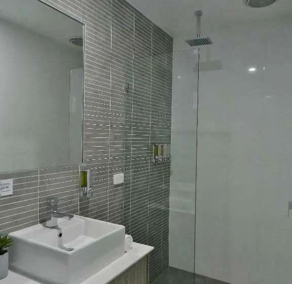 デラックスルーム, Motel 24