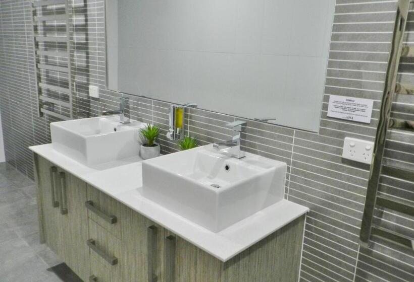 آپارتمان لوکس 1 خوابه, Motel 24