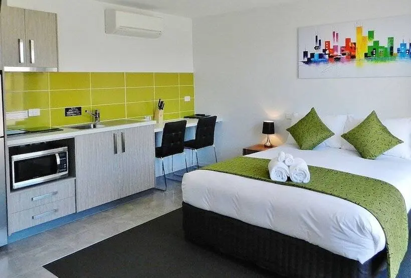 デラックスルーム, Motel 24