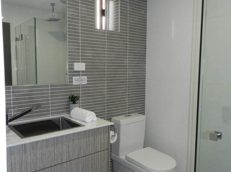 اتاق لوکس یک تخته, Motel 24