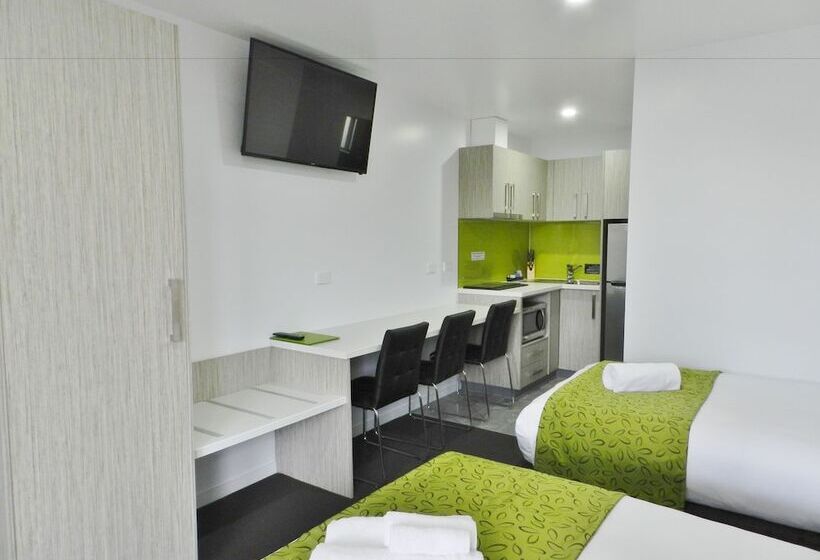 اتاق لوکس, Motel 24