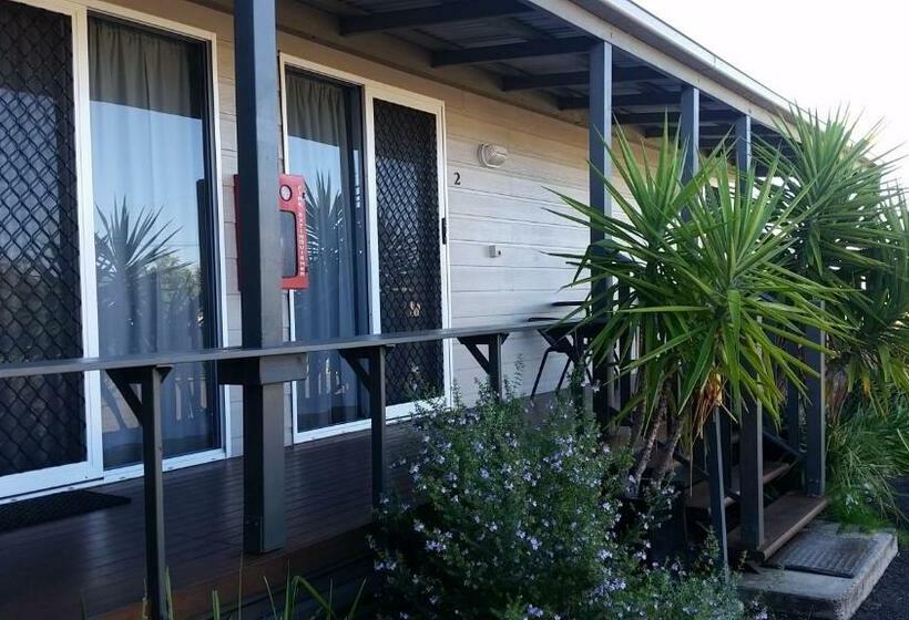 חדר אקונומי, Injune Haven