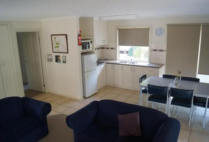 デラックスルーム, Tooleybuc River Retreat Villas