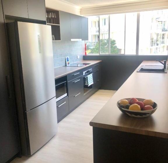 침실 2개 바다 전망 아파트, Oceania On Burleigh Beach