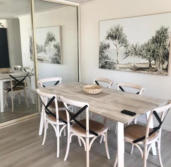 침실 2개 바다 전망 아파트, Oceania On Burleigh Beach