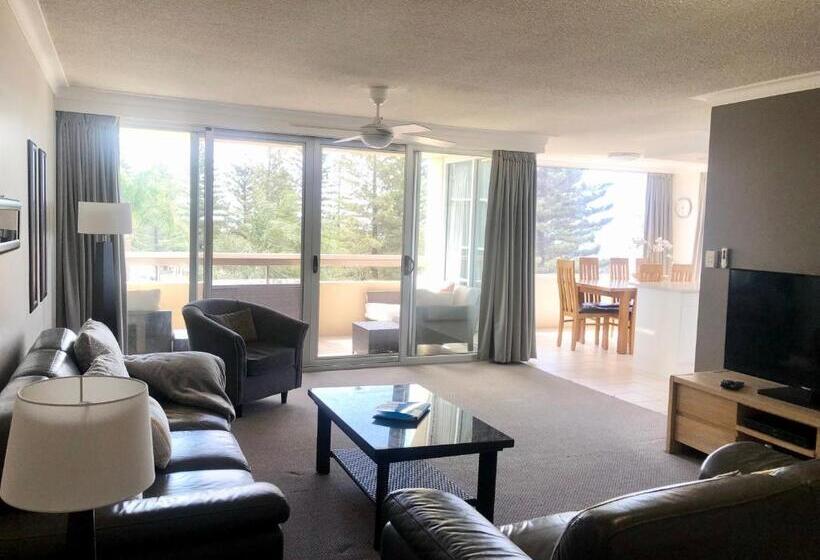 Superior 2-bedroom flat with a view, Oceania On Burleigh Beach