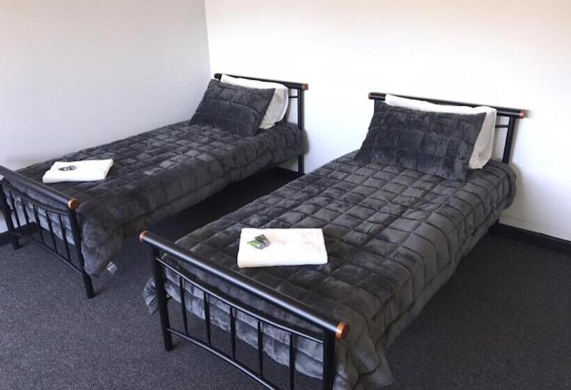 غرفة قياسية حمام مشترك, Panania Hotel Sydney