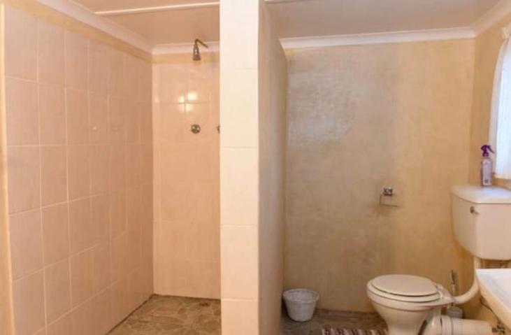 이코노미 룸, Westfield Farm