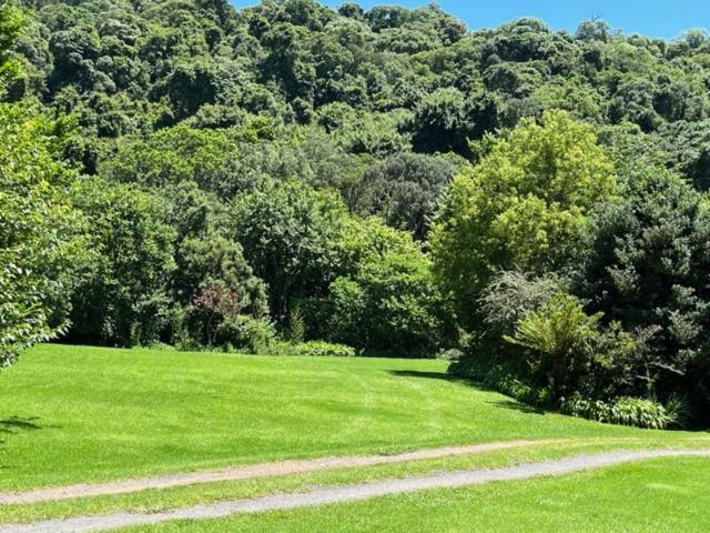 이코노미 룸, Westfield Farm