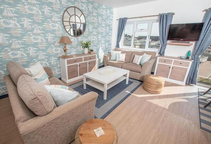 Апартаменты 1 Спальня, Ladram Bay Holiday Park