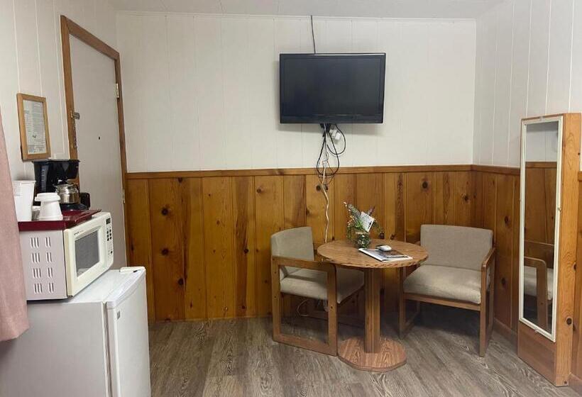 标准间, Saddle & Surrey Motel