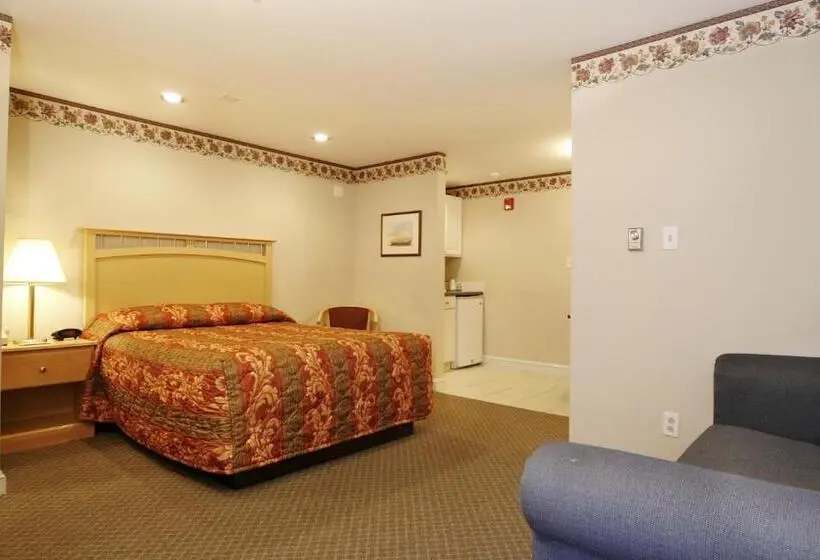 デラックスルーム, Studio East Motel