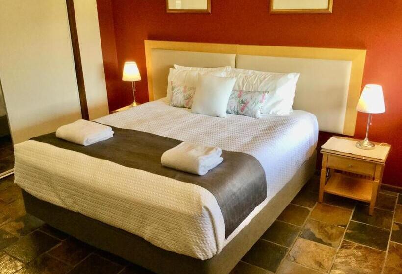 דירת חדר נוף לבריכה, The Croft Bed And Breakfast