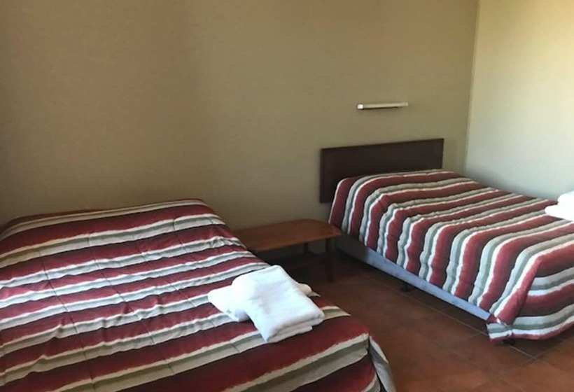 Номер Стандарт, Winnellie Hotel Motel