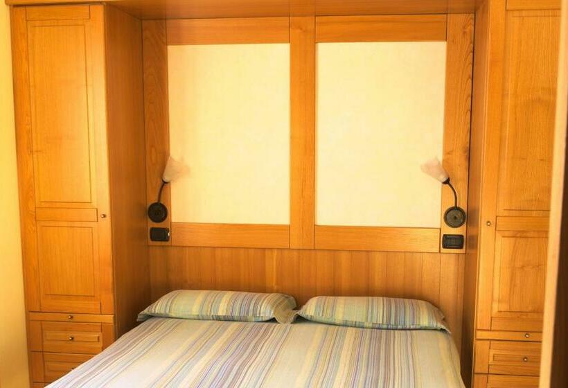 标准间, Biancaneve B&b