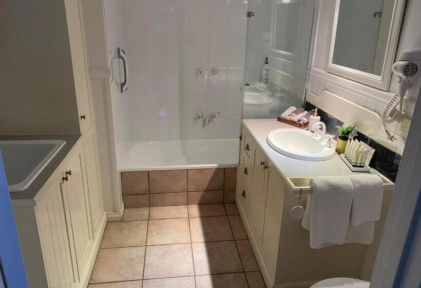 سوییت خانوادگی, Creek Cottage Bed And Breakfast Traralgon