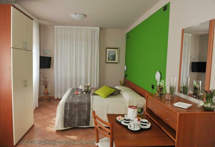Трехместный Номер Комфорт, Bellavista Meublè