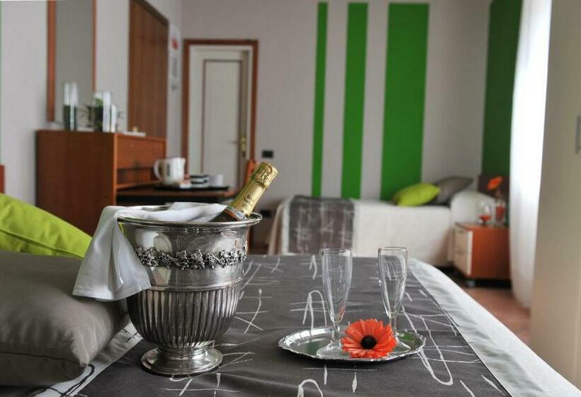 Трехместный Номер Комфорт, Bellavista Meublè