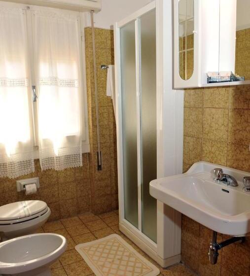 חדר קלאסי עם נוף לאגם, Bellavista Meublè