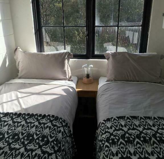 דירת שלושה חדרים, House Of Ullr