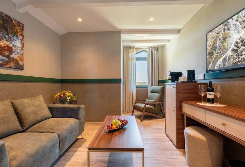 침실 2개 스위트, Petit Palais Platres Boutique