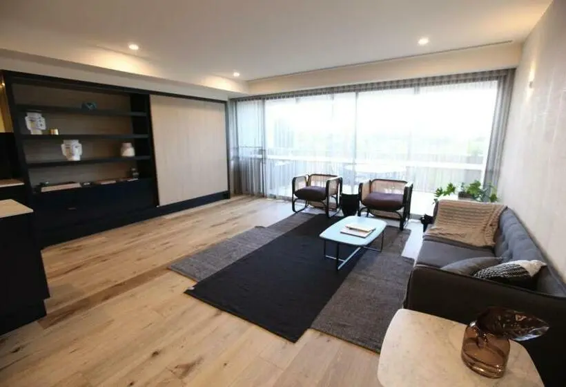 ３ベッドルームアパートメント, Carmel At Sorrento