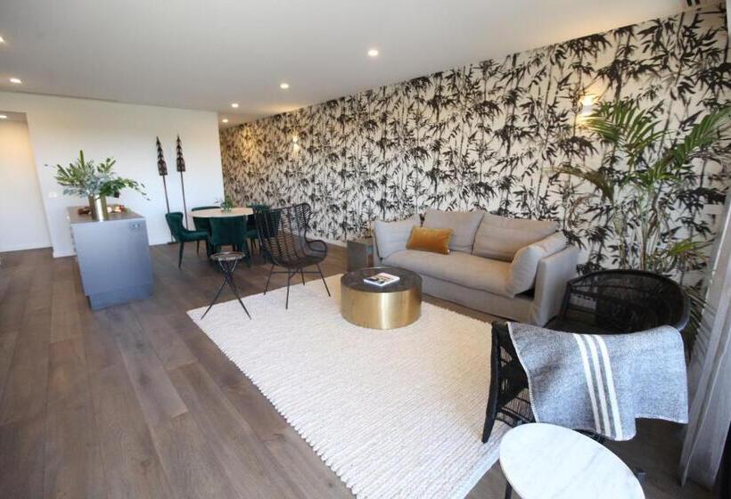 3ベッドルームアパートメント, Carmel At Sorrento