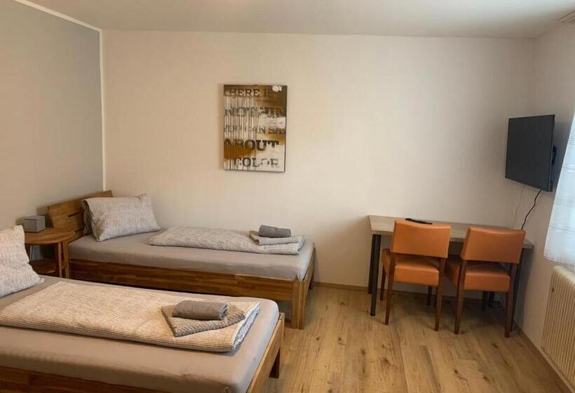 חדר סטנדרט, Roccos Raum