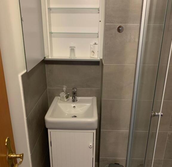 חדר סטנדרט, Roccos Raum