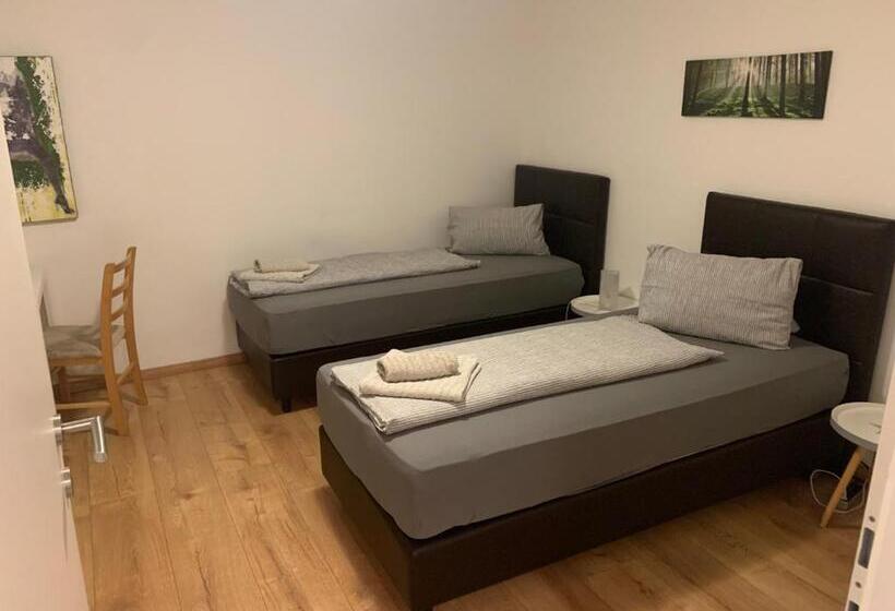 חדר סטנדרט, Roccos Raum