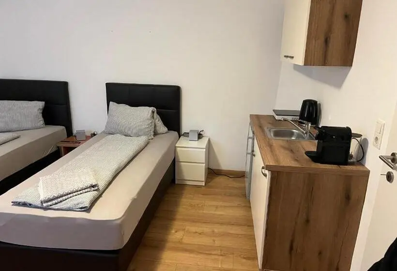 Quarto Standard para Deficientes, Roccos Raum