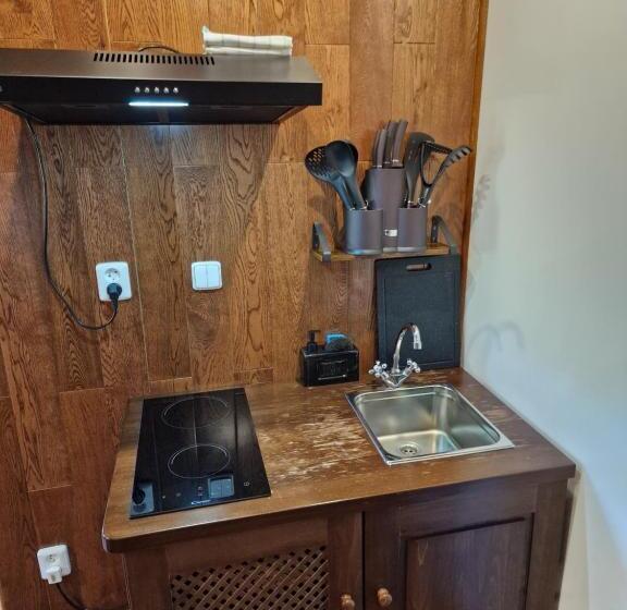 スタンダード４人部屋, Vlčí Jámy
