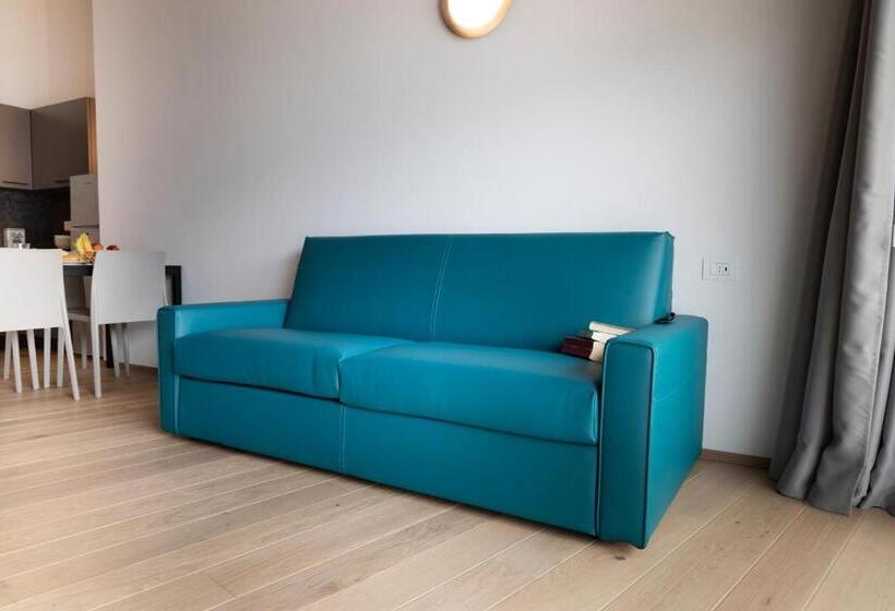 Standard studio with lake view, Residence Solei Classic & Plus