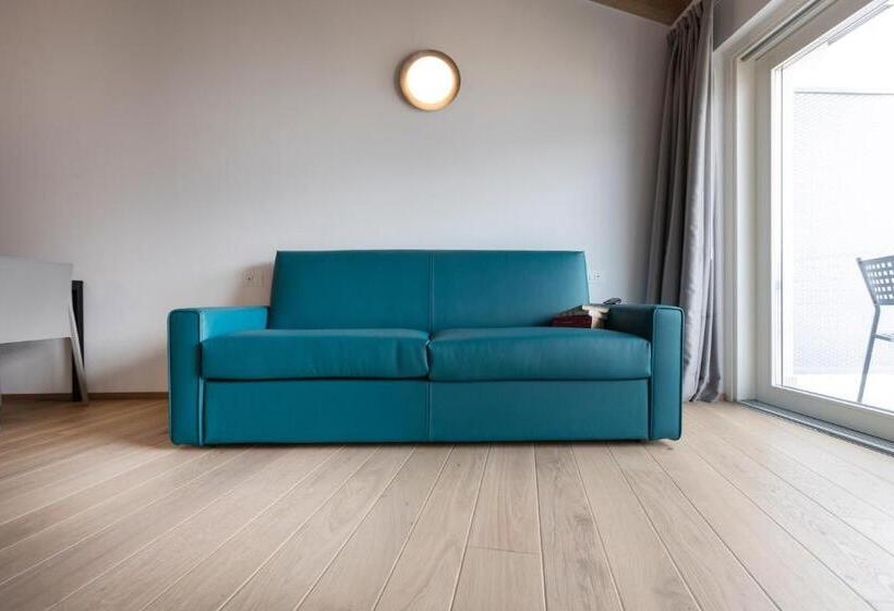 Standard studio with lake view, Residence Solei Classic & Plus