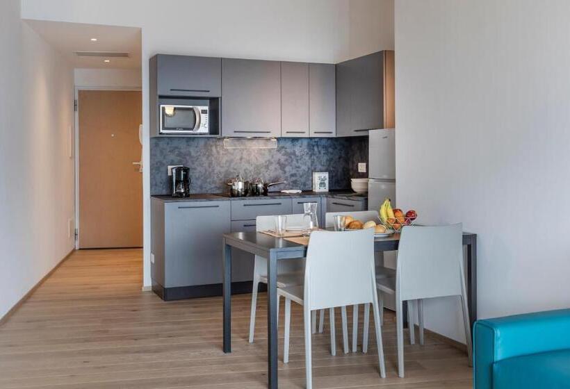 Standard studio with lake view, Residence Solei Classic & Plus