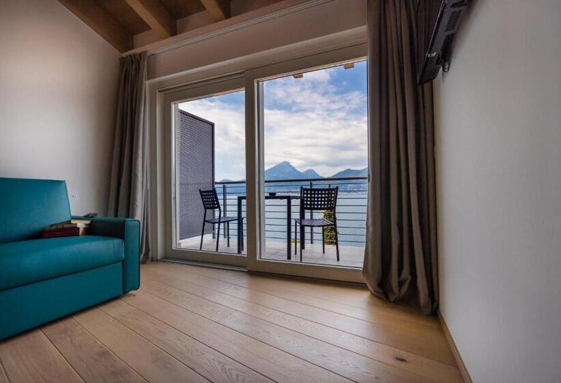 Standard studio with lake view, Residence Solei Classic & Plus