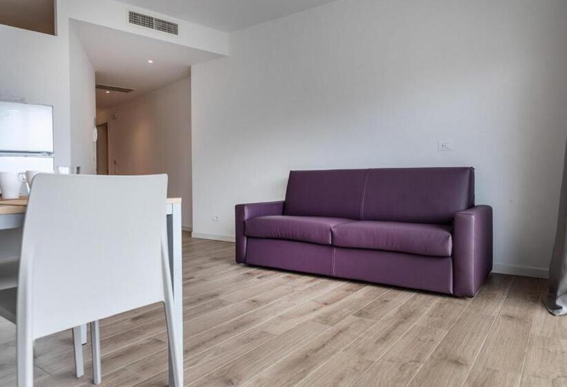 2 Bedrooms Apartment Lake View, Residence Solei Classic & Plus