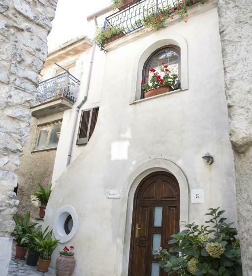 דירת חדר, B&b Casa Antonia