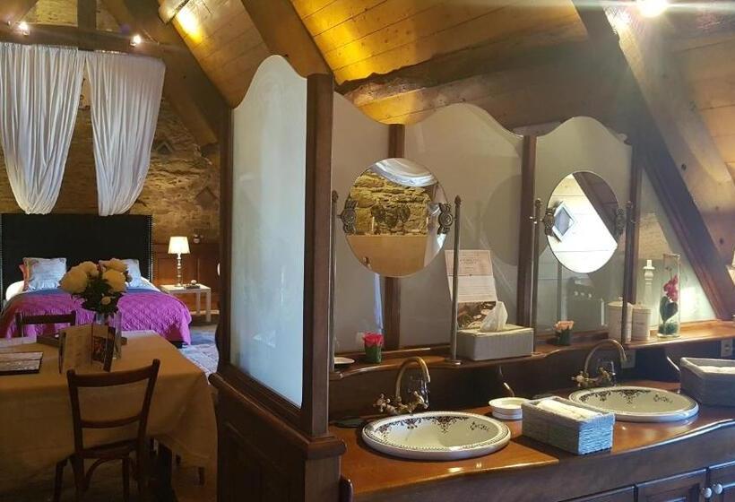 4인용 스탠다드 룸, Le Café Du Village   Bar à Cocktails & à Ambiance