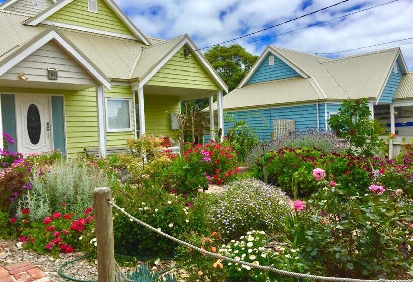 小室, Sea Salt Bnb