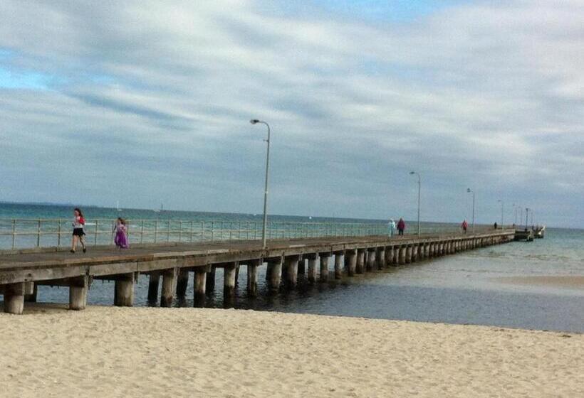 小室, Sea Salt Bnb