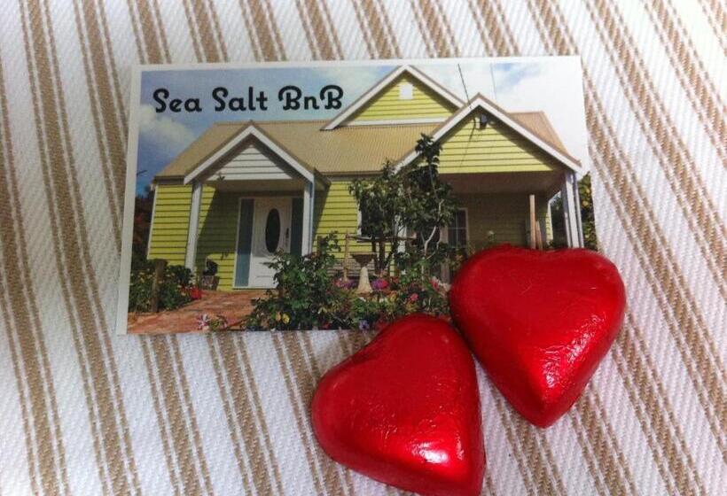 오두막, Sea Salt Bnb