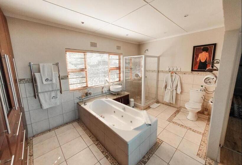 豪华海景房带阳台, Blue View B&b