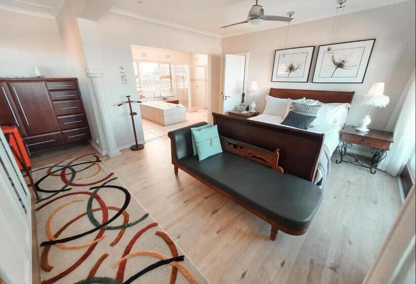 豪华海景房带阳台, Blue View B&b